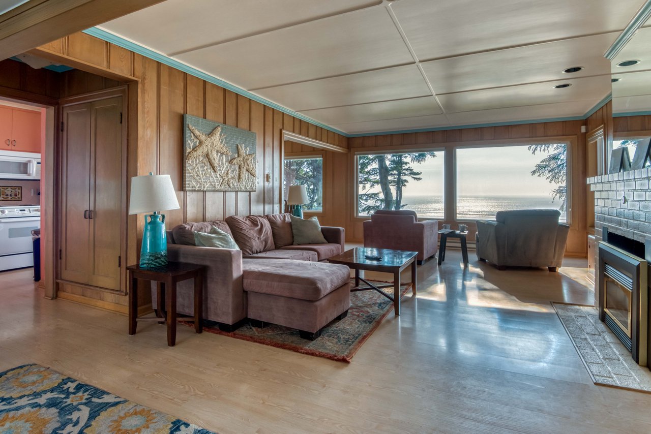 Agate Beach Lodge